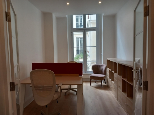 bureau 1.jpg
